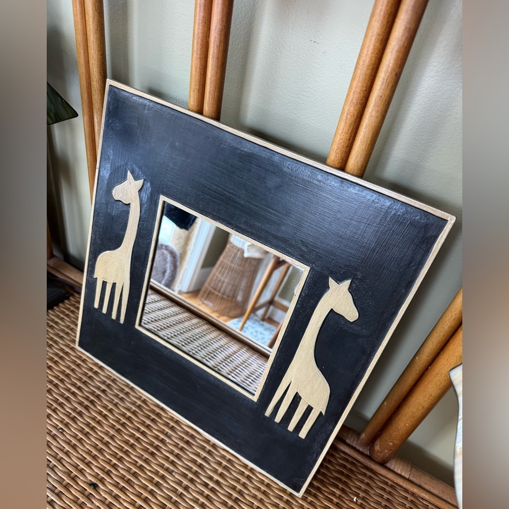 Hand-Painted Giraffe Mirrors – Whimsical & One-of-a-Kind - Picture 13 of 16
